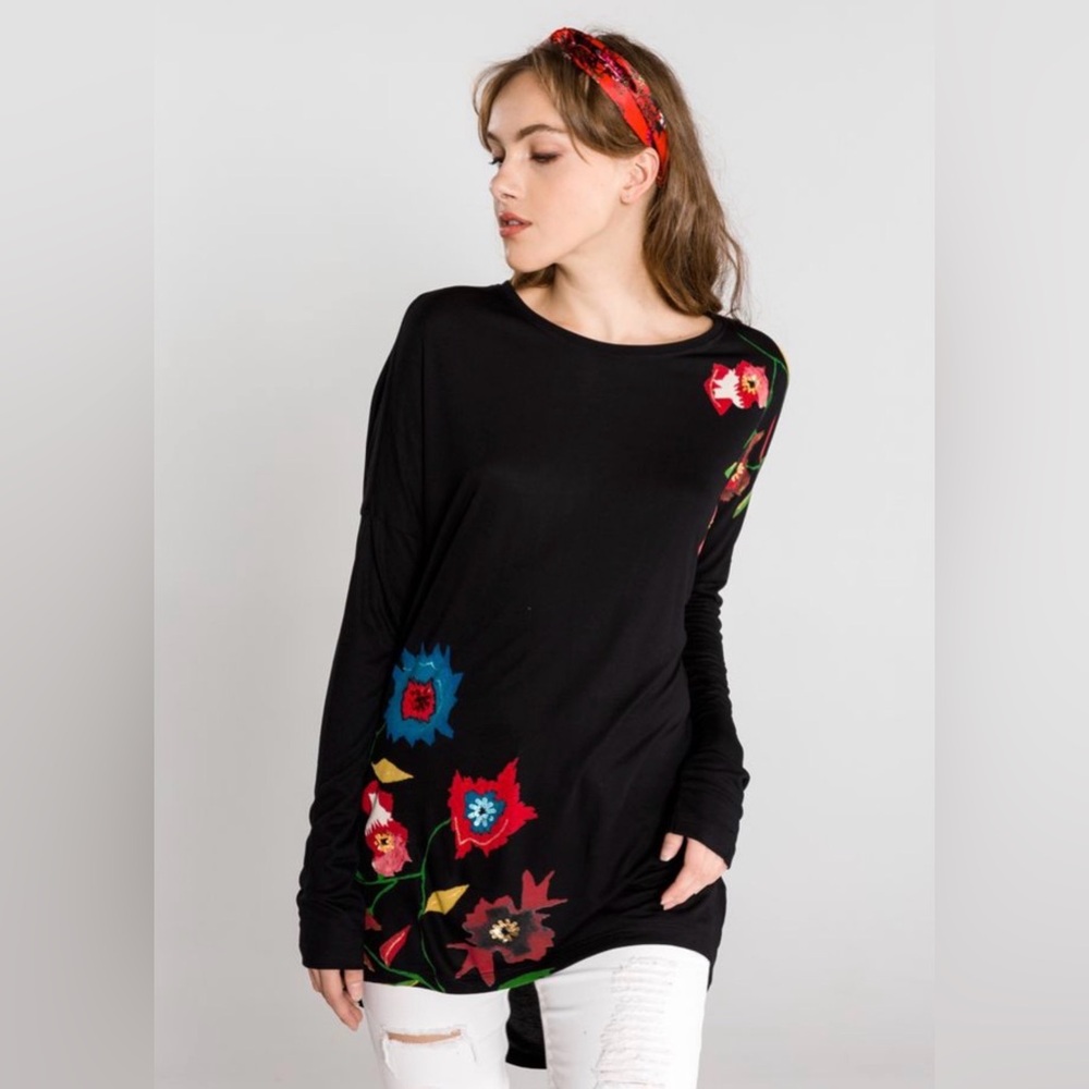 New 🌹Desigual Amsterdam Black Tunic Colorful Floral Accents small light weight
